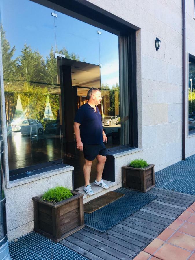Hotel Av Apartamentos לוביוס מראה חיצוני תמונה